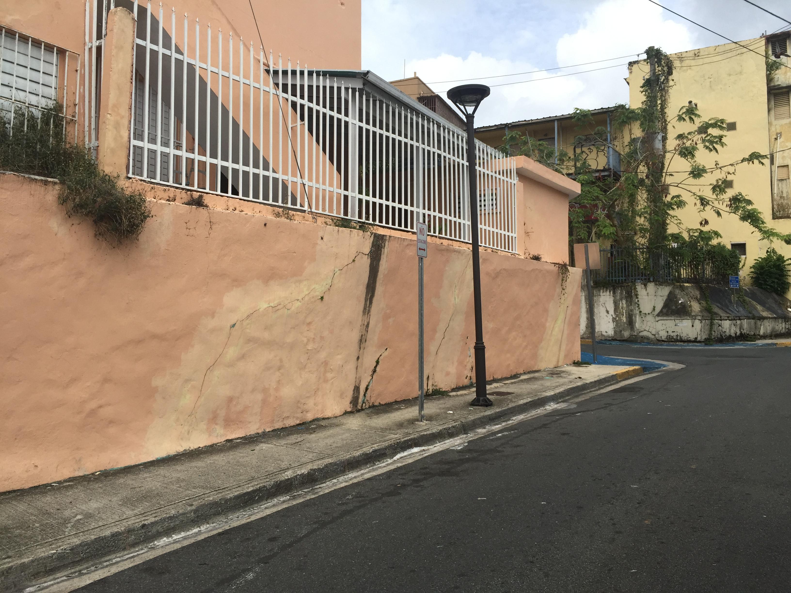 Antigua Murallas de Río Piedras - San Juan (Río Piedras) - 2015 00001